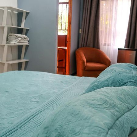 Hotel Hoja De Oro Corcovado Puerto Jimenez Ruang foto